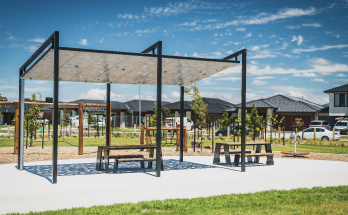 CLYDEVALE ESTATE : Plymouth Boulevard Park